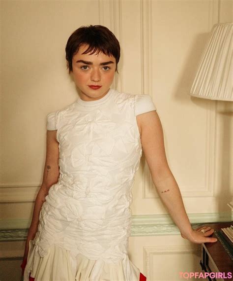 Its frustrating searching for celebrity nudes, simply because there are so many fakes out there especially of Maisie Williams. . Maisie williams naked